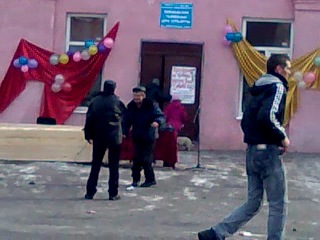 Вот такой мы веселый народ-Сосновцы)))) Масленица 2012 год с.Сосновка Вот такой мы веселый народ-Сосновцы)))) Масленица 2012 год с.Сосновка